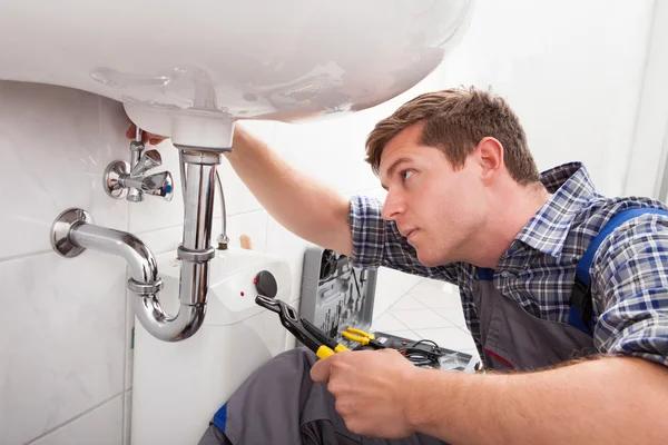Important Actions to Protect Your Home During a Plumbing Emergency